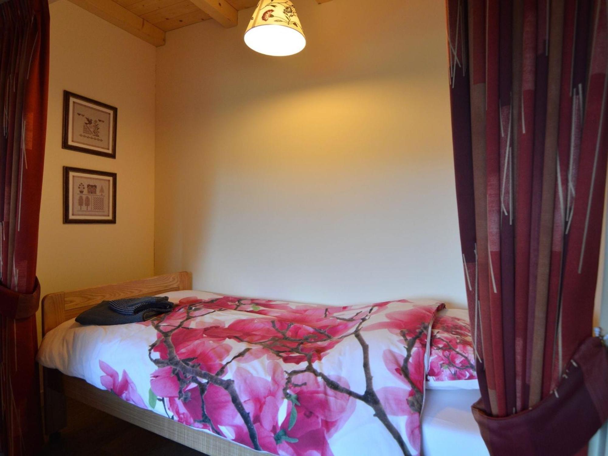 Staying In A Thatched Barn With Bedroom Achterhoek Geesteren  Buitenkant foto